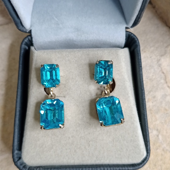 Vintage Coro Blue Crystal Earrings Screw back
